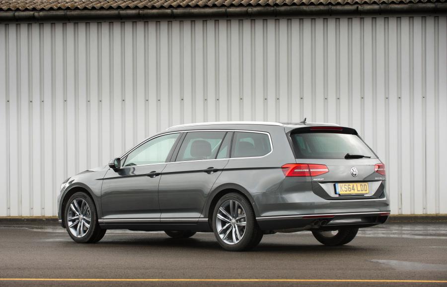  Volkswagen Passat Estate GT 2015 года  (фото 16 из 23)